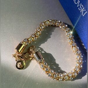STUNNING SWAROVSKI gold tone crystal bracelet